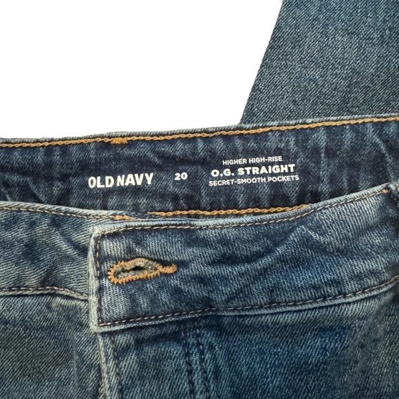 Old Navy Higher High Rise O.G. Straight Jeans - Picture 4 of 5